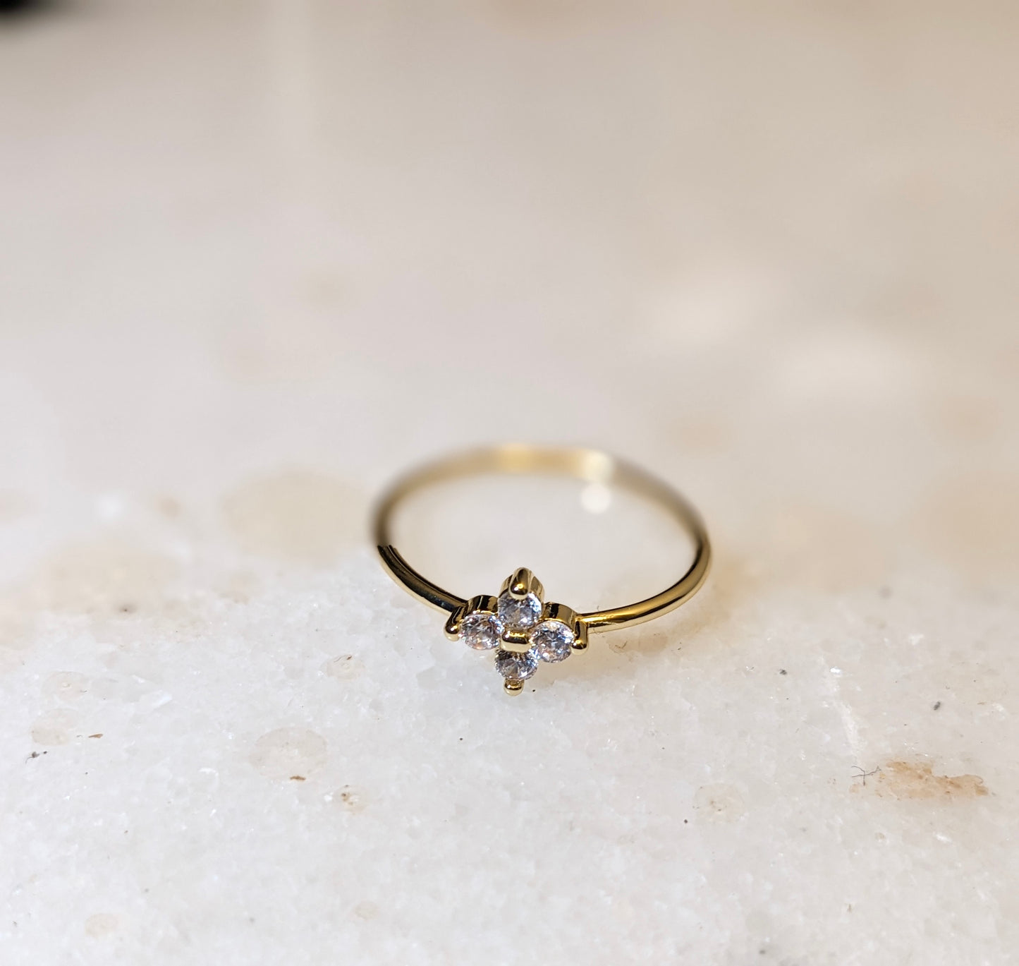 Elegant Gold-Plated Ring - Size 8.5