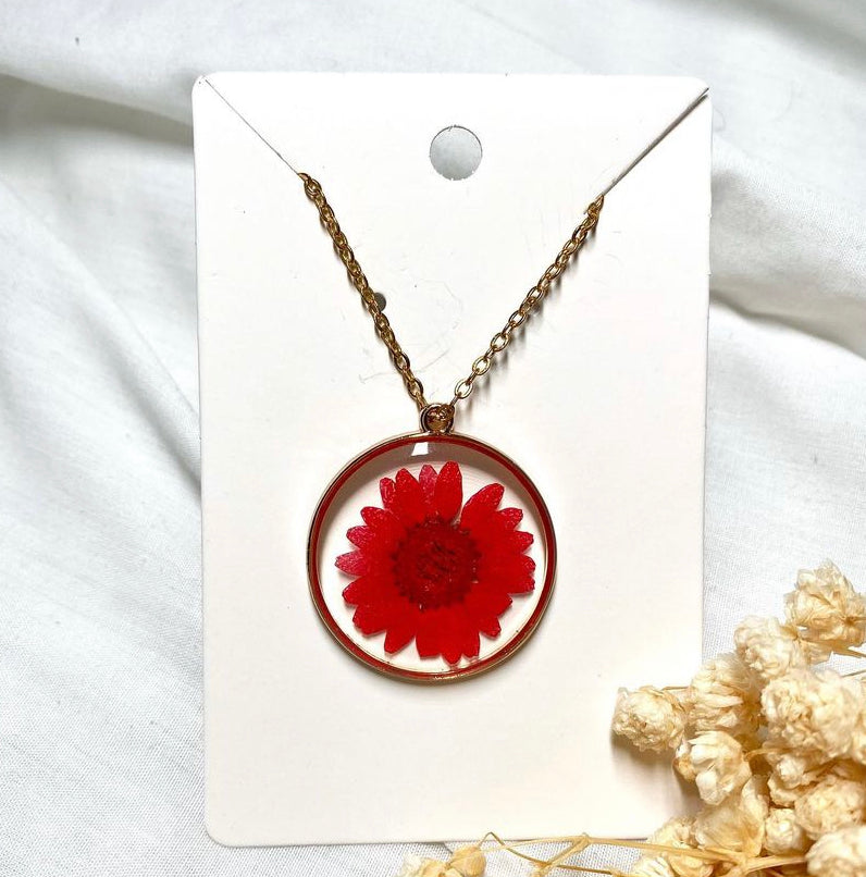 Red Daisy Necklace